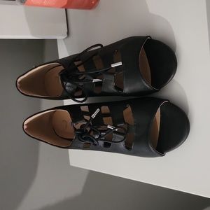 Like new Journey Collection wedge sandal